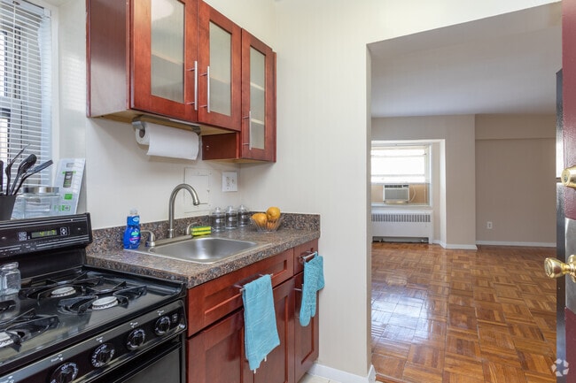 1HAB, 1BA - 525 ft² - Capital Plaza Apartments