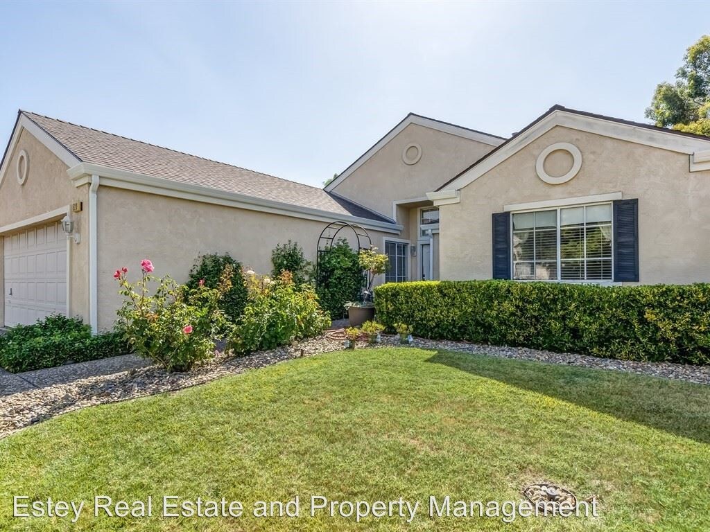 Foto principal - 3 br, 2 bath House - 520 Toyon Place