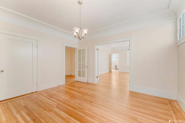 Foto del edificio - 3245 Clay St