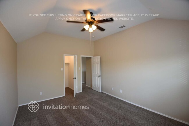Foto del edificio - 9156 Brook Hill Ln