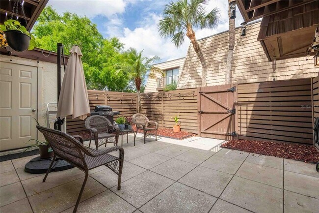Foto del edificio - 15307 W Pond Woods Dr