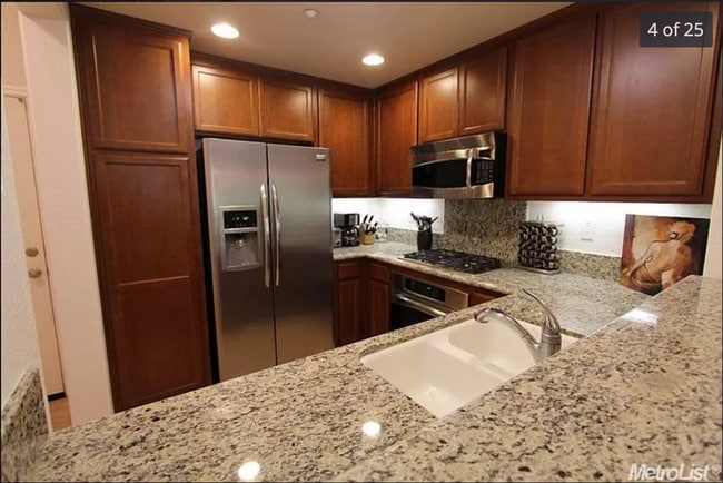 Foto del edificio - The Crossing at Eden Shore - Community! Large 2 Bedroom, 2.5 Bath Townhome for Lease.