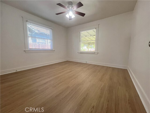 Building Photo - 118 E Columbia Ave