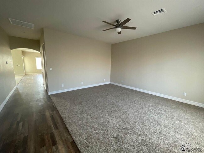 Foto del edificio - 14577 E 47th Ln