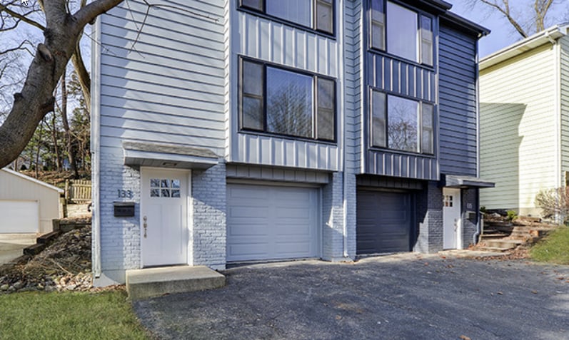 Primary Photo - 133 N Huffman St