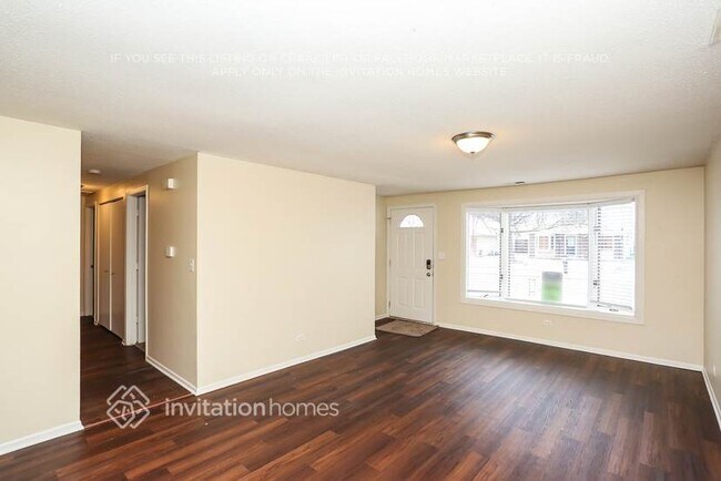 Foto del edificio - 830 Bloomfield Ln