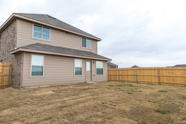 Building Photo - Cardinal - 3304 Robin Road Ennis, TX 75119