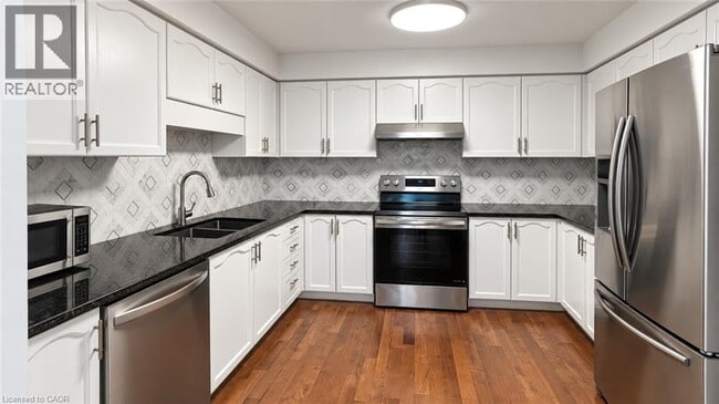 Building Photo - 7 Briarfield St