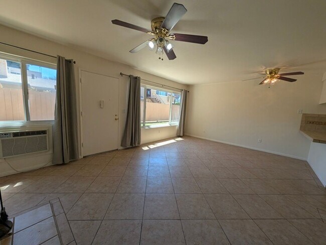Building Photo - 801 S Orange Ave