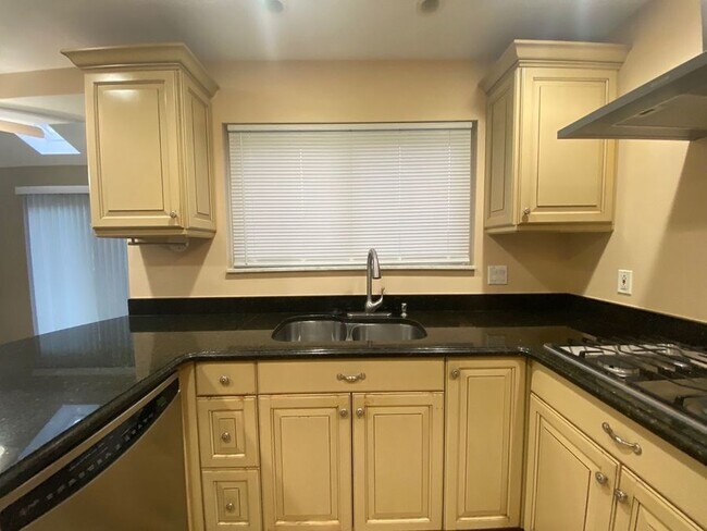 Foto del edificio - 17381 Washington Ct