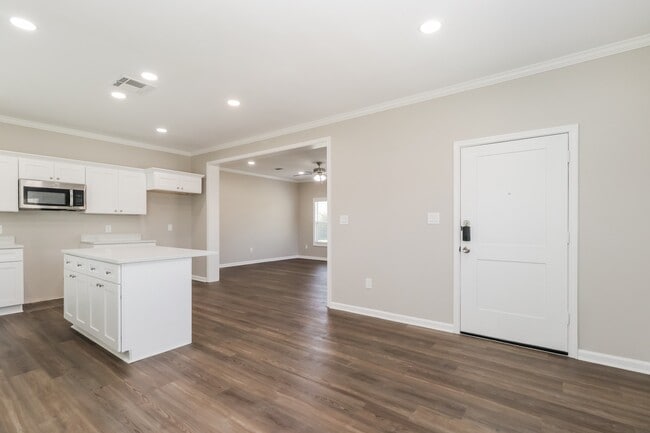 Foto del edificio - 8516 Kellett St