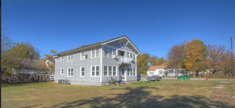 Foto principal - 502 S Walnut St