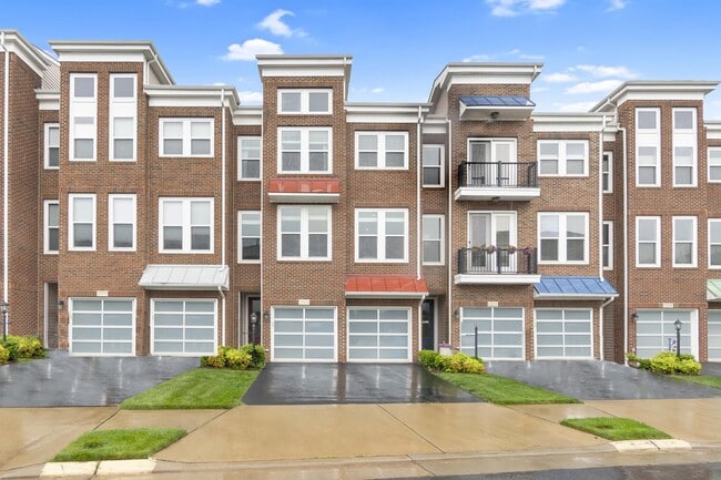 Building Photo - 23516 Adagio Terrace
