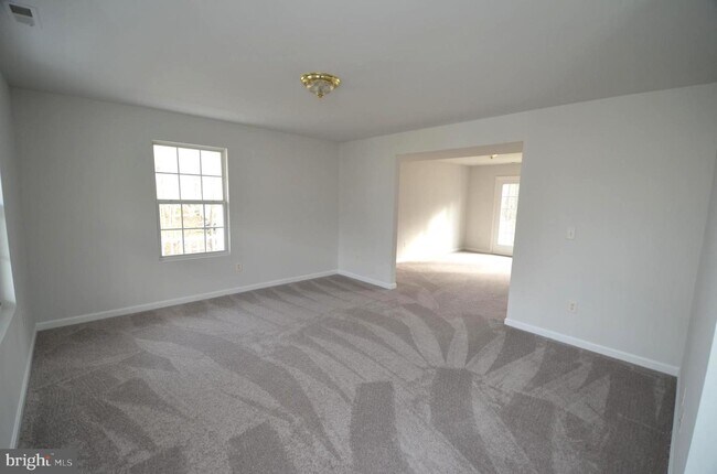 Building Photo - 1161 Gwynne Ave