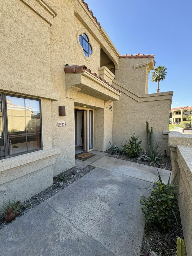 Building Photo - 68153 Lakeland Dr