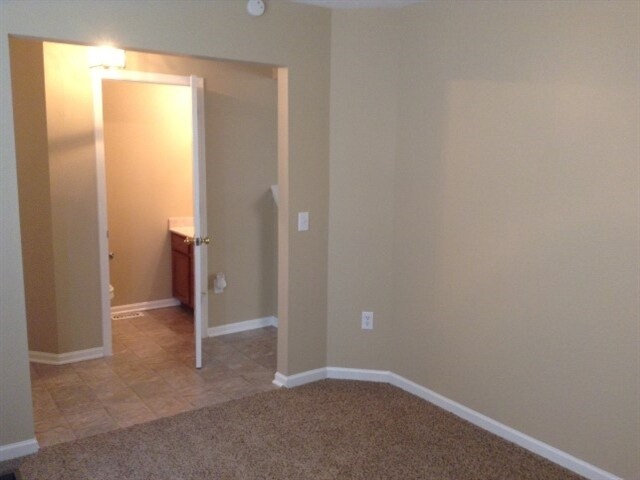 Foto del edificio - 5626 Portwood Pl
