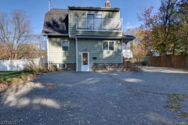 Building Photo - 789 Black Oak Ridge Rd