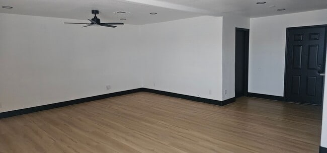 Foto del edificio - Three Bedroom One Story Home for Rent