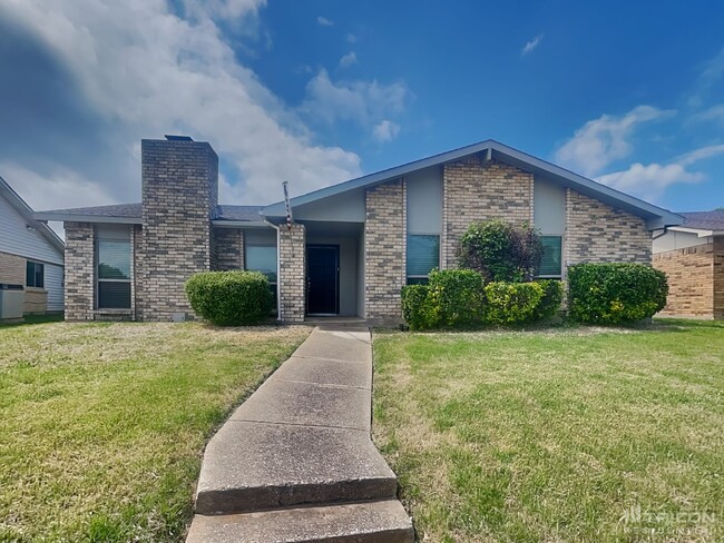 Building Photo - 7522 Ashcrest Lane Dallas TX