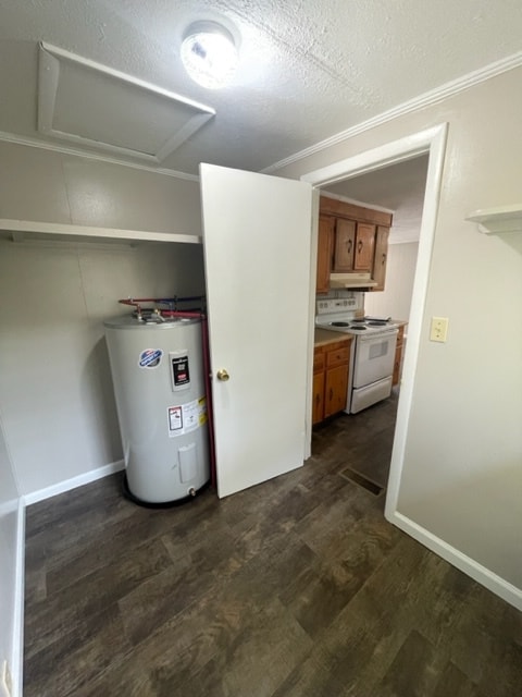 Building Photo - 206 Lake Dr
