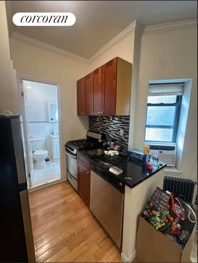 Building Photo - 172 Rivington St