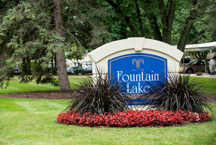 Fountain Lake Apartments Fort Wayne