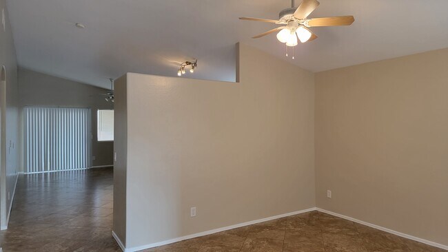 Foto del edificio - 11311 N 153rd Dr