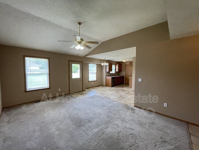 Building Photo - 797 S Eric St