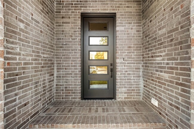 Foto del edificio - 634 S Happy Hollow Rd