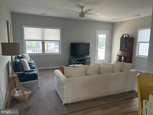 Building Photo - 221 Wilder Ave