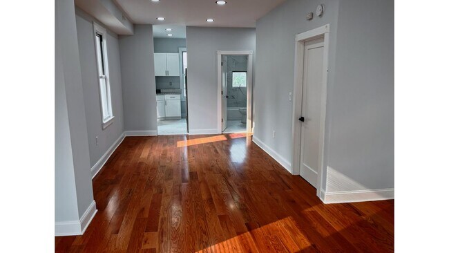Foto del edificio - 808 1/2 Eynon St