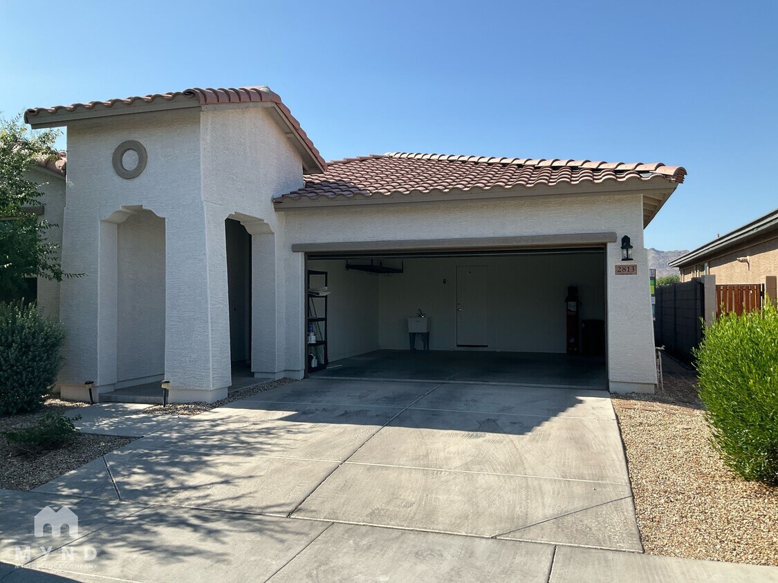 Foto principal - 2813 W Apollo Rd