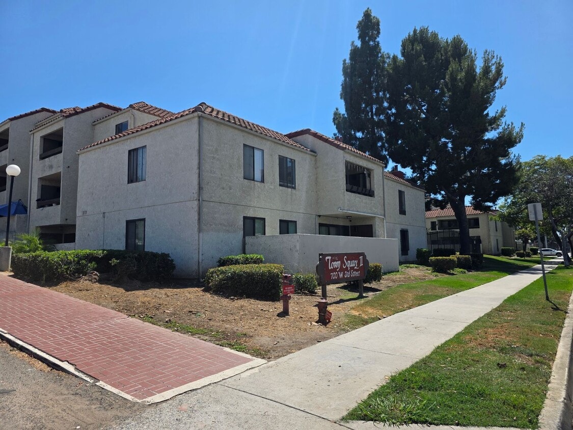 Santa Ana. 2 bedroom, 2 bathroom apartment! - Santa Ana. 2 bedroom, 2 bathroom apartment!