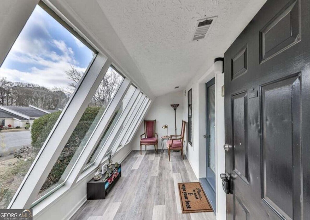 Foto principal - 216 Goshen Ln