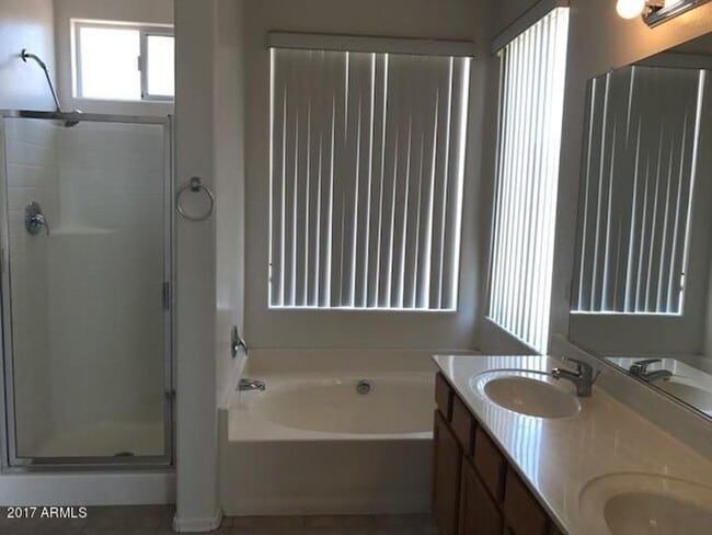 Building Photo - Villages @ Queen Creek rental!