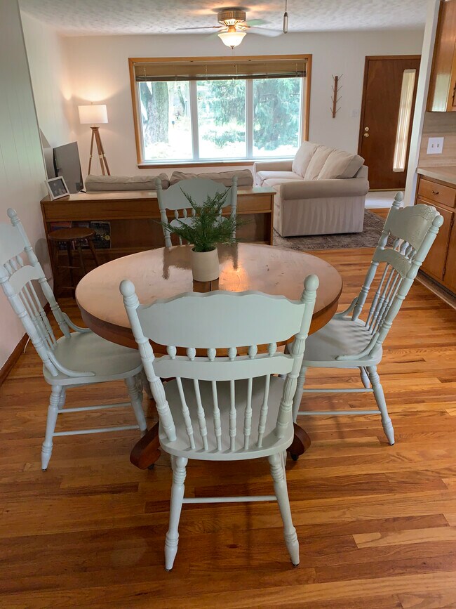 Photo - 3746 Chamberlin Dr House