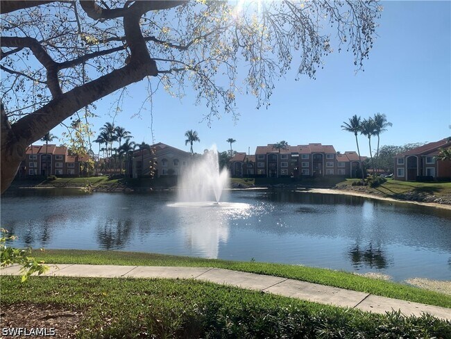 Foto del edificio - 1275 Wildwood Lakes Blvd