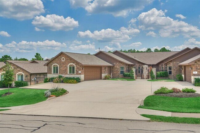 Building Photo - 201 Bessie Price Owen Dr