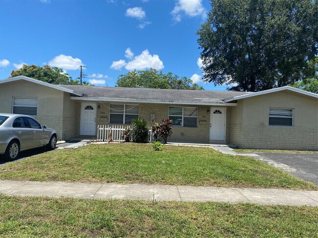 Building Photo - 5411 NW 16th Ct