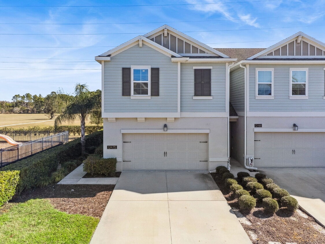 Spacious 3-Bedroom, 2.5 Baths Townhouse Retreat in Prime Orlando Location! - Spacious 3-Bedroom, 2.5 Baths Townhouse Retreat in Prime Orlando Location!