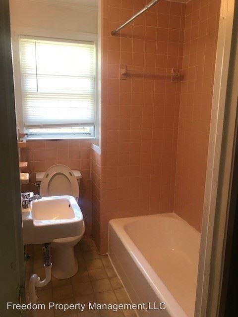 Foto del edificio - 2 br, 1 bath House - 5103 Higgins