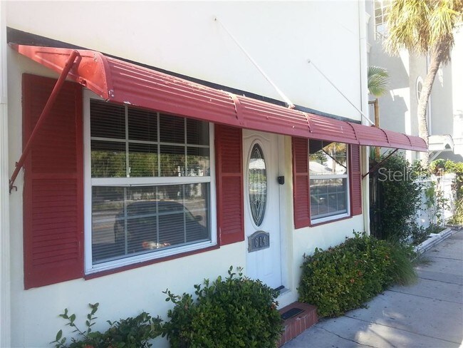 Building Photo - 614 Mandalay Ave
