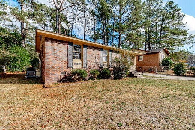 Building Photo - 212 Foxhunt Rd