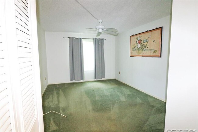 Foto del edificio - 5413 SE Miles Grant Rd