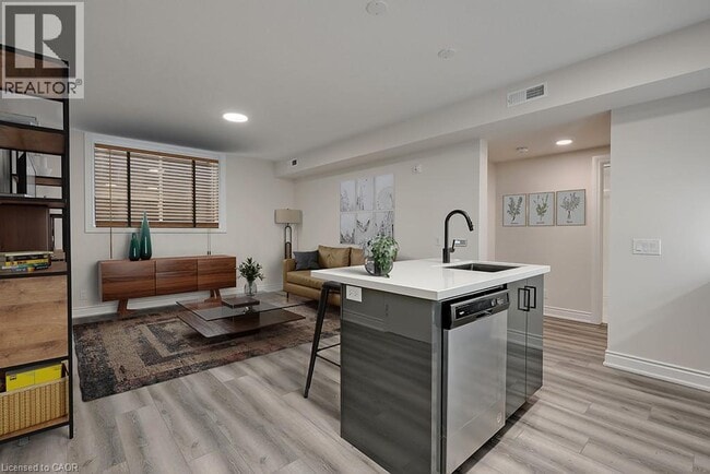 Photo du bâtiment - 259 King St E