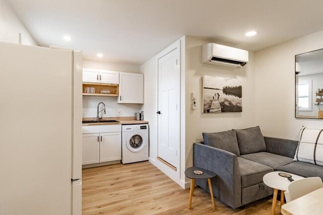 Photo - 50 A St Apartment