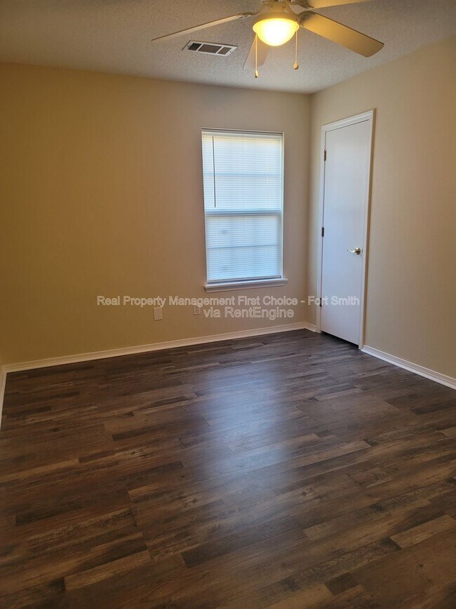 Foto del edificio - 3802 Owen St