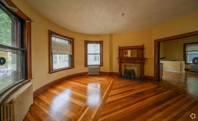 Building Photo - 22 Grand View Ave