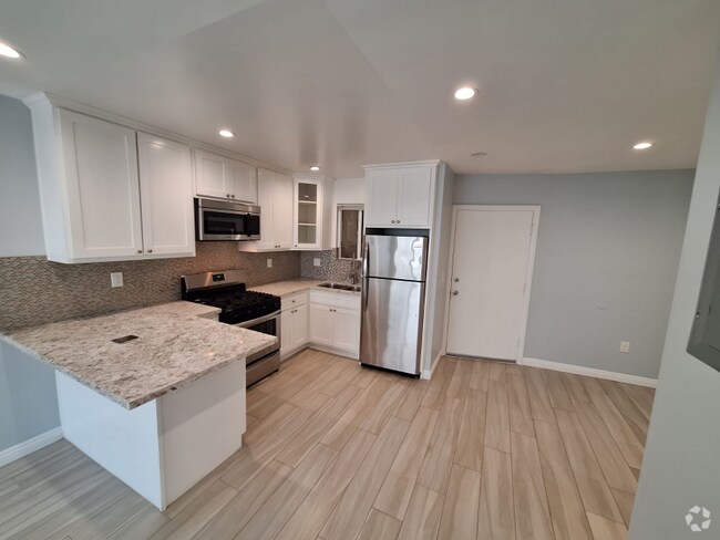 Building Photo - 4660 Kester Ave