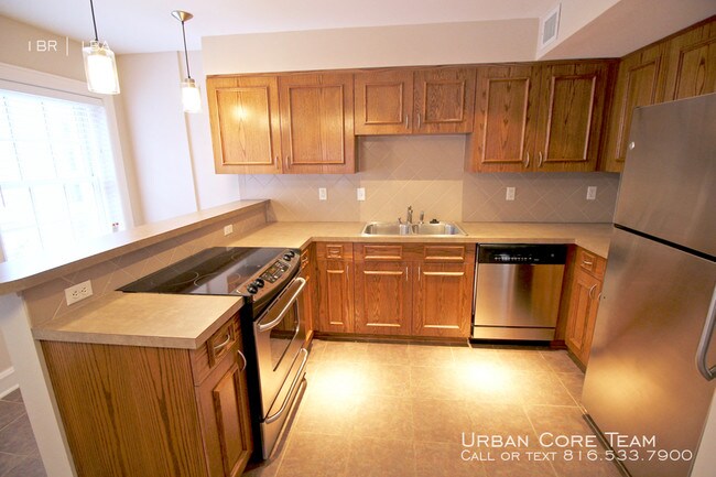 Foto del edificio - 908 Ward Pkwy